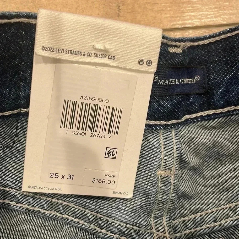 NWT $168 Levi’s Full Flare Women’s Jeans High Rise Organic Cotton Sz 25 x 31 - Picture 6 of 10